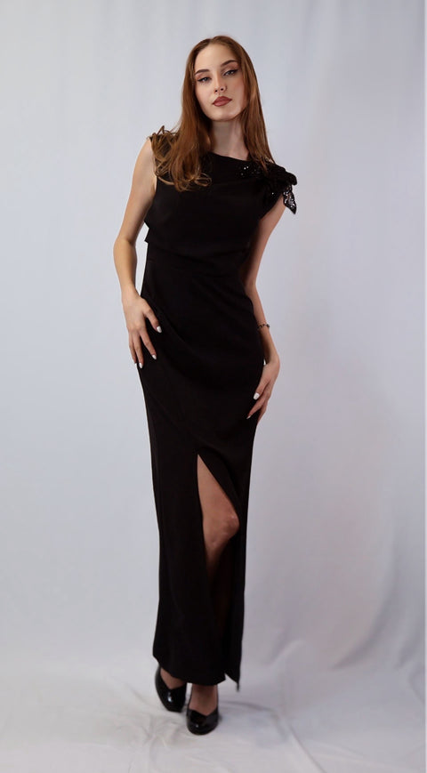 Evening dress with shoulder decoration — ITALICA boutique