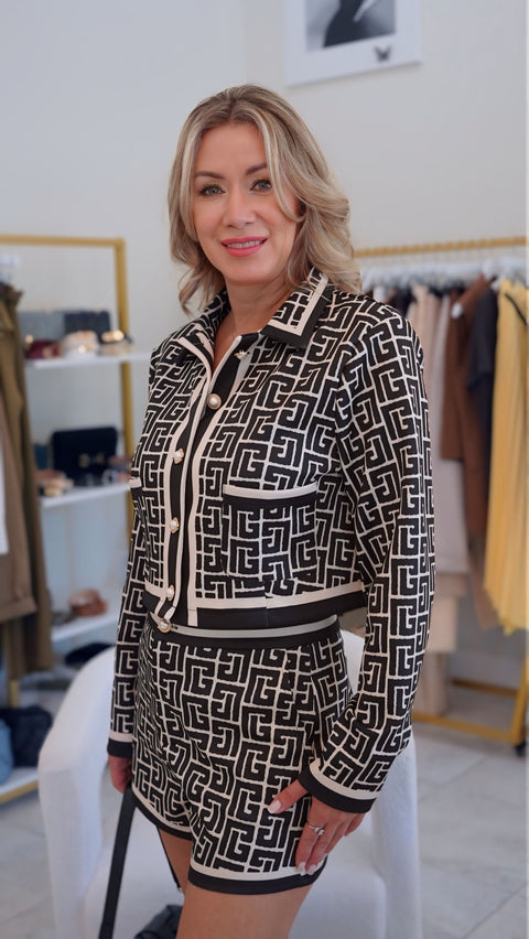 Black and white cropped tailored jacket by Buby.s